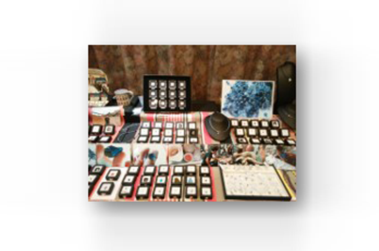 カラーストーン